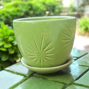 Green Flower Planter Pot